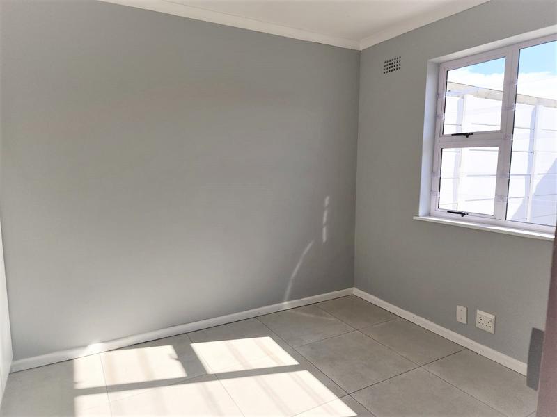 2 Bedroom Property for Sale in Lotus River Western Cape